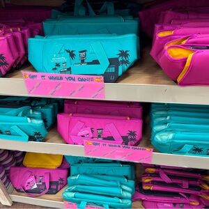 COPY - NWT - Trader Joe’s mini insulated bag